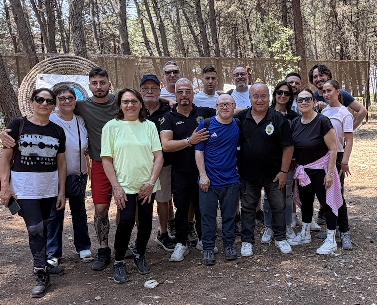 Il gruppo al campo di tiro