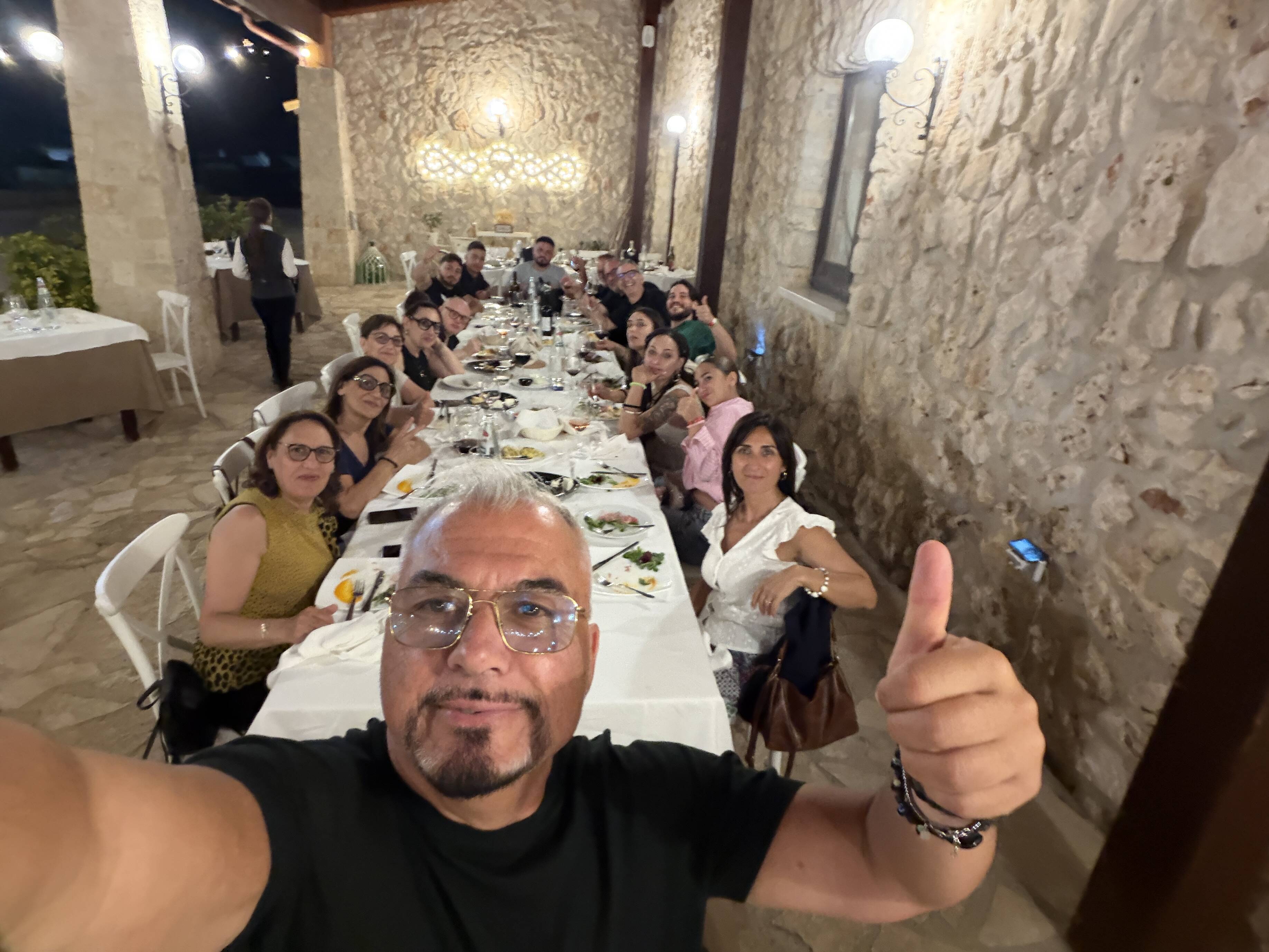 La tavola comune alla fine della giornata